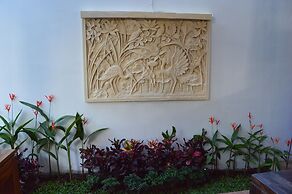 Askara Guest House - Hostel