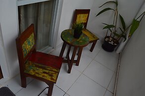 Askara Guest House - Hostel