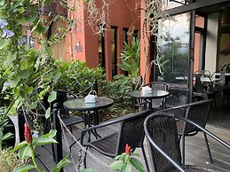 Baansuanprannok Hotel