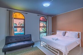 Baansuanprannok Hotel