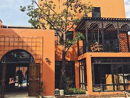 Baansuanprannok Hotel