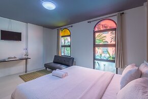 Baansuanprannok Hotel