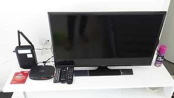 Highrise Cityview Aspire Condo Gym Pool