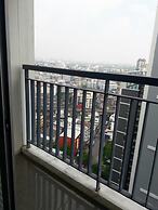 Highrise Cityview Aspire Condo Gym Pool