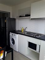 Highrise Cityview Aspire Condo Gym Pool