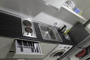 Highrise Cityview Aspire Condo Gym Pool