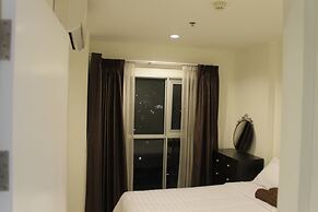 Highrise Cityview Aspire Condo Gym Pool