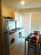 Highrise Cityview Aspire Condo Gym Pool