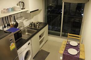 Highrise Cityview Aspire Condo Gym Pool