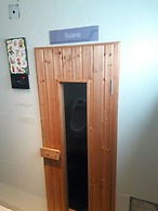 Highrise Cityview Aspire Condo Gym Pool