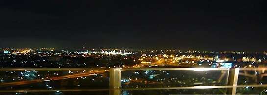 Highrise Cityview Aspire Condo Gym Pool