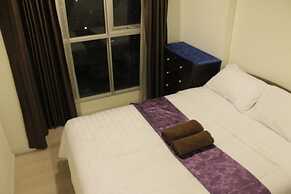 Highrise Cityview Aspire Condo Gym Pool