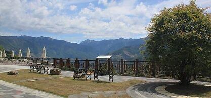 Junyue Resort