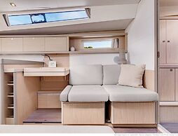 Discover Sailing Asia - Hong Kong