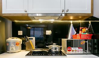 Henry Studio Luxury 2BR SWPool 17th