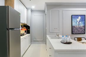 Henry Studio Luxury 2BR SWPool 17th