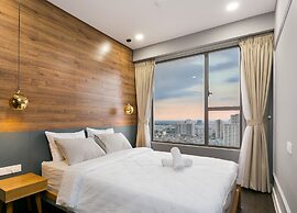 Henry Studio Luxury 2BR SWPool 17th