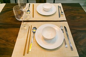 Henry Studio Luxury 2BR SWPool 17th