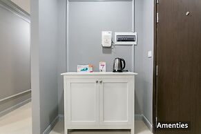 Henry Studio Luxury 2BR SWPool 17th