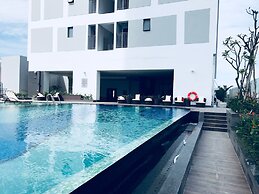 Henry Studio Luxury 2BR SWPool 17th