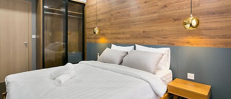 Henry Studio Luxury 2BR SWPool 17th