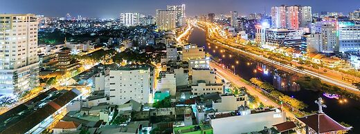 Henry Studio Luxury 2BR SWPool 17th