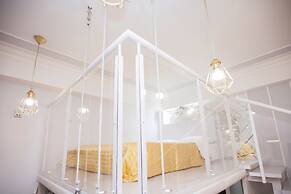 Kvart Apartment Dobryninskaya with sauna