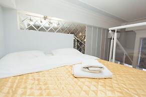 Kvart Apartment Dobryninskaya with sauna