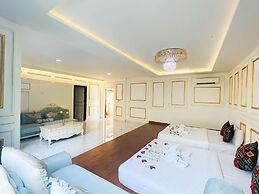 Central Corner d’Angkor