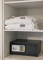 Trianon Luxury Apartments & Suites