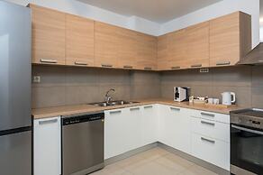 Trianon Luxury Apartments & Suites