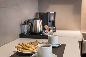 Trianon Luxury Apartments & Suites