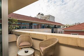 Trianon Luxury Apartments & Suites