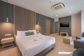 Trianon Luxury Apartments & Suites