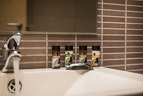 Trianon Luxury Apartments & Suites