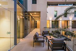 Trianon Luxury Apartments & Suites