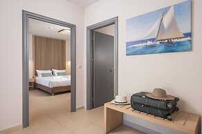 Trianon Luxury Apartments & Suites