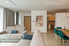 Trianon Luxury Apartments & Suites