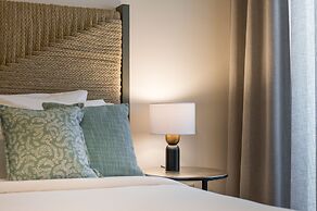 Trianon Luxury Apartments & Suites