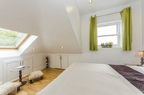 Grand Apartments Fulham Palace