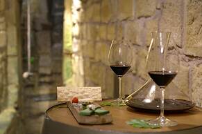 Palacio Tondon, La Rioja Brinas