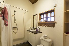 Raven's Bed and Breakfast