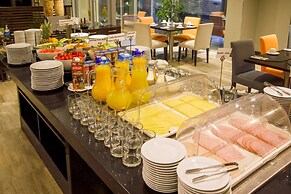 La Quinta by Wyndham Santiago Aeropuerto