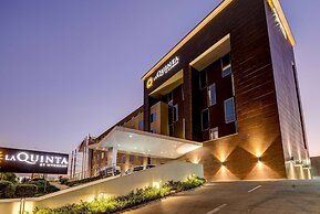 La Quinta by Wyndham Santiago Aeropuerto