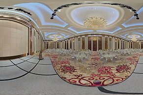 Sheraton Grand Danang Resort & Convention Center