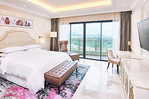Sheraton Grand Danang Resort & Convention Center