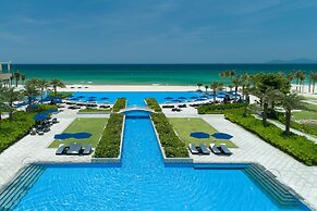 Sheraton Grand Danang Resort & Convention Center