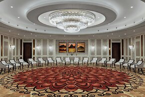 Sheraton Grand Danang Resort & Convention Center