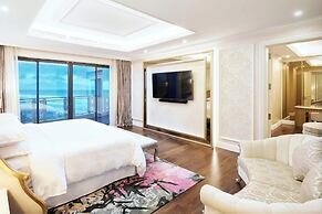 Sheraton Grand Danang Resort & Convention Center