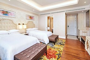 Sheraton Grand Danang Resort & Convention Center